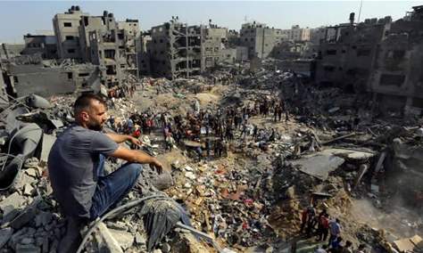 سكان غزة يعيشون وسط 39 مليون طن من الأنقاض
